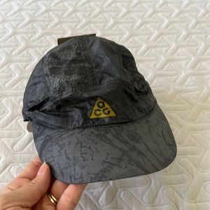 ACG Nike runner’s hat. Adult unisex. Never worn